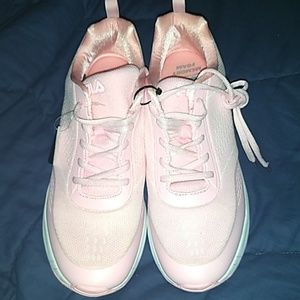 Fila Coolmax Memory Foam Sneakers